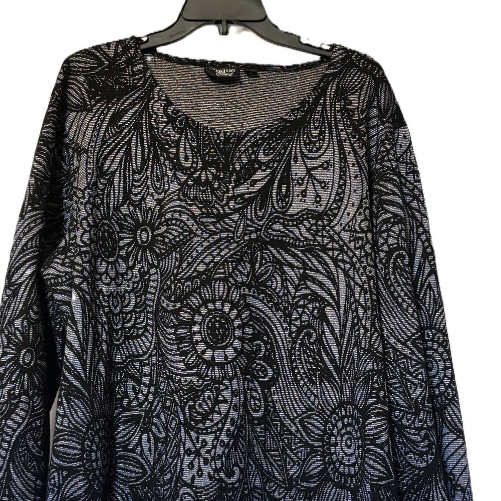 Size 3x Onque Casual Black Floral and Paisley Top